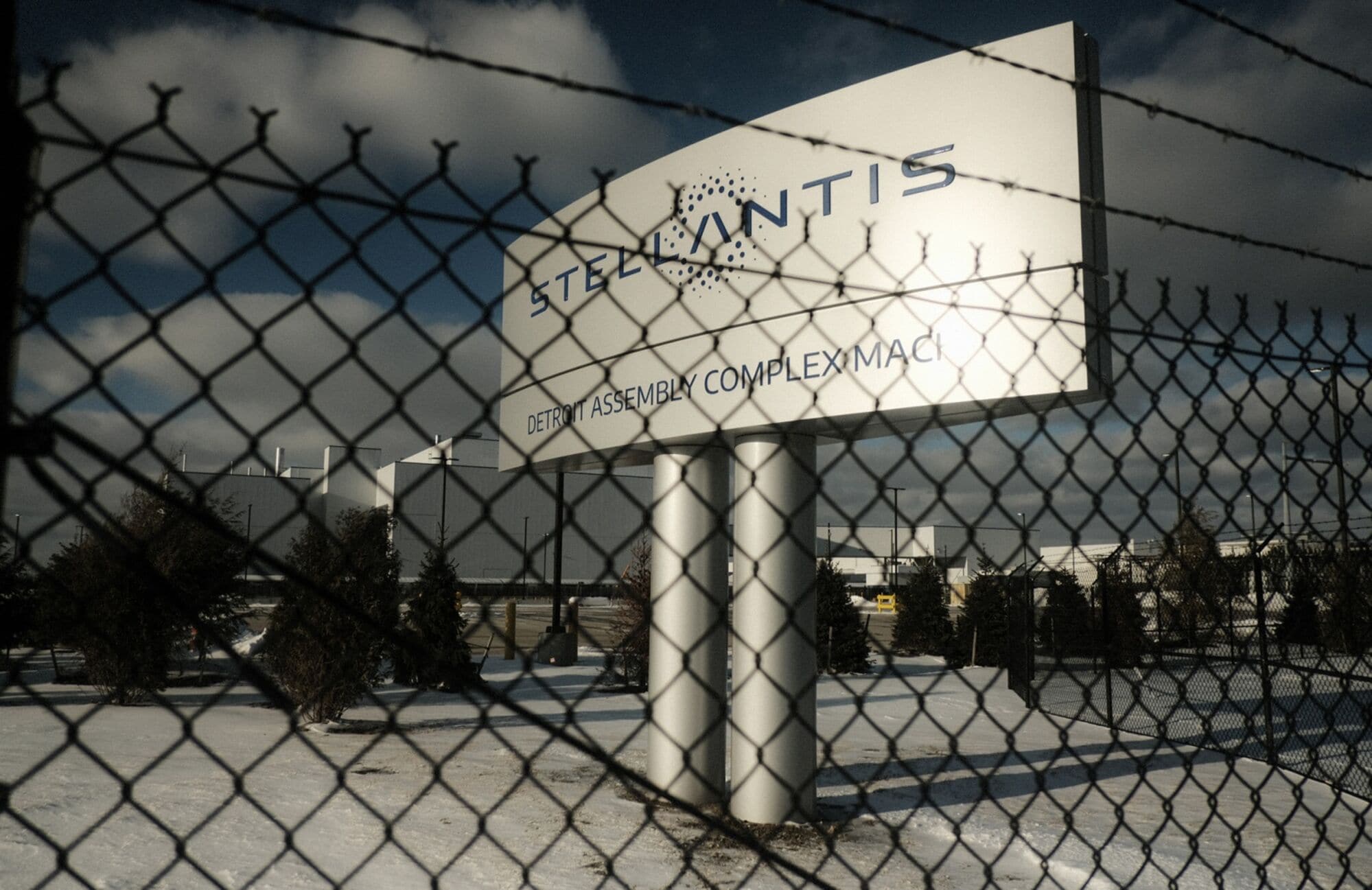 Stellantis layoffs Automaker seeks to cut about 3,500 US jobs, Union