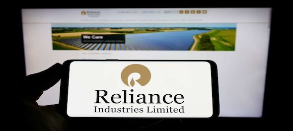 Reliance shares can rally over 10% as it turns new energy vision into action, says analyst