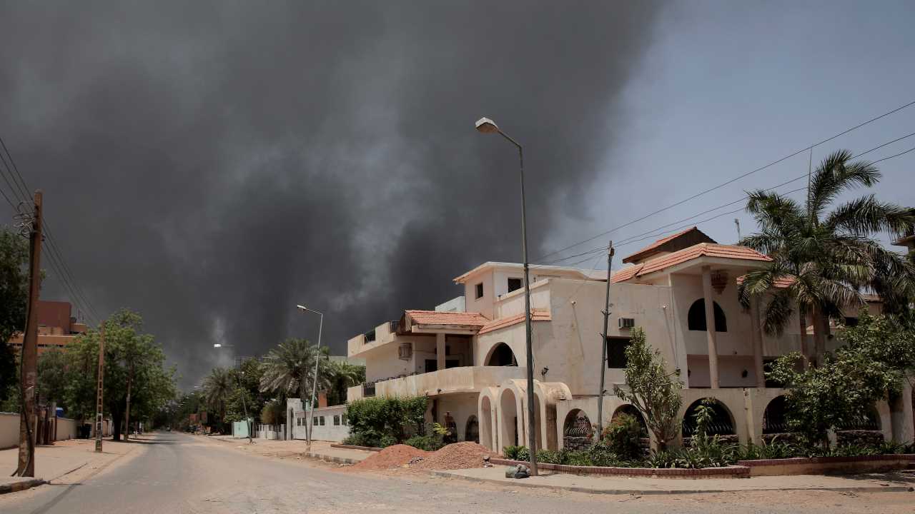 Sudan Crisis | US Evacuates Diplomats Amid Fierce Fighting - CNBC TV18