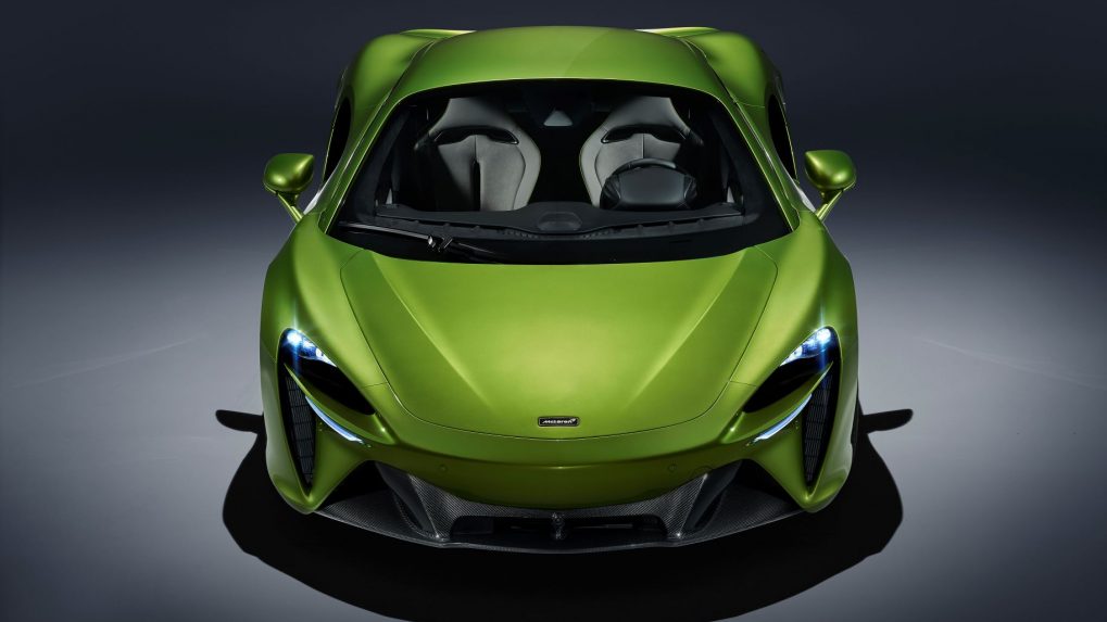 McLaren sees growth potential in the Indian supercar market; launches