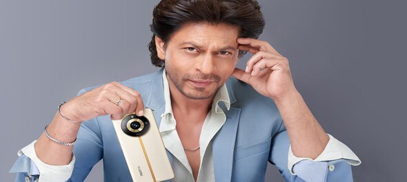 realme unveils Shah Rukh Khan as face of their smartphone lineup - CNBC ...