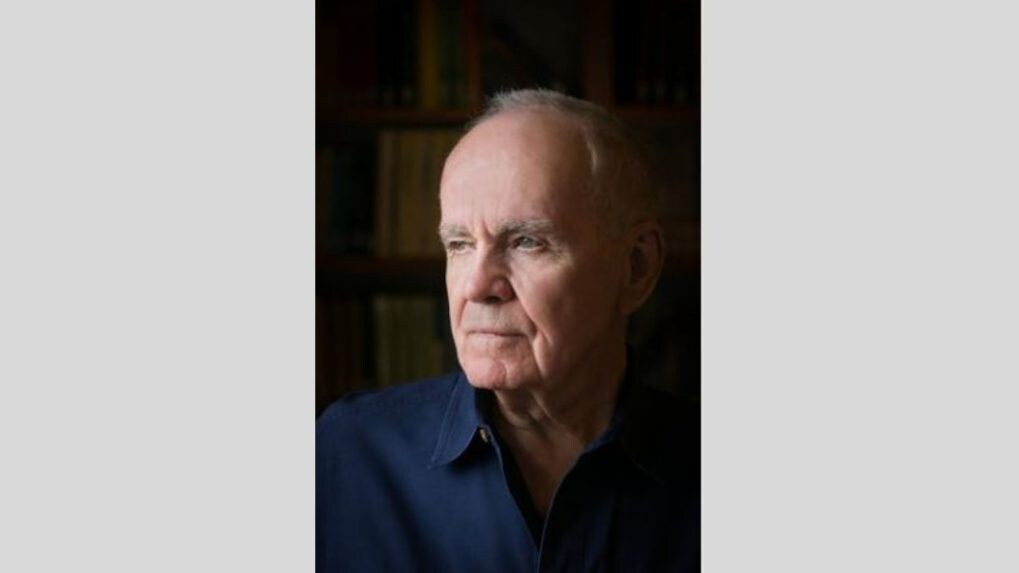 Cormac McCarthy, lauded author of 'The Road' and 'No Country for Old Men,'  dies at 89