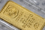 Gold drops from two-week highs as markets look to Fed minutes