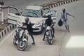 Watch | 4 men loot delivery agent of Rs 2 lakh at gunpoint in Delhi