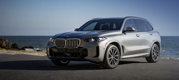 BMW X5 gets a facelift with new design, features and mild-hybrid tech