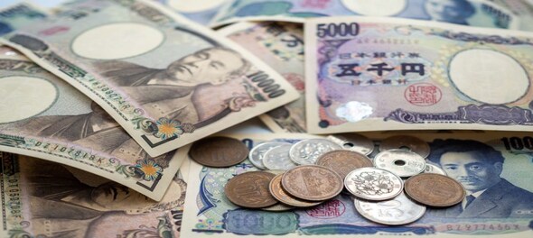 Yen climbs with bond yields after Bank of Japan Governor Kazuo Ueda remarks on negative rates