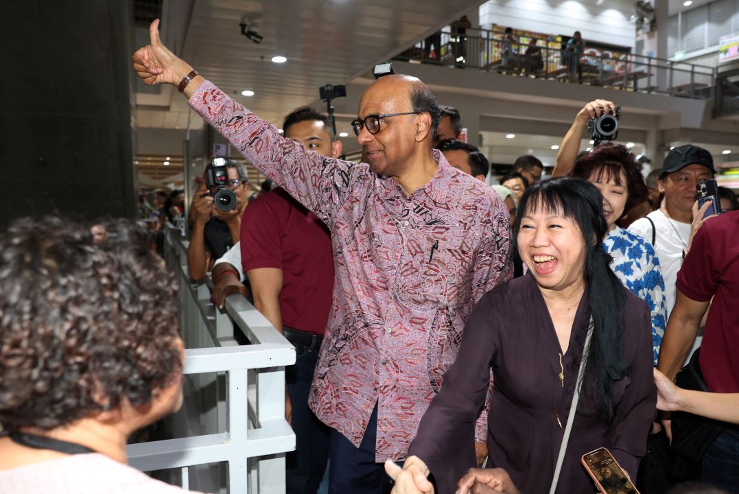 Who Is Singapore’s New Indian-origin President Tharman Shanmugaratnam ...