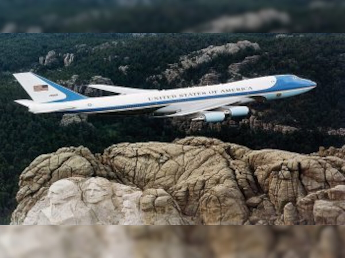 Watch The New Air Force One: Flying Fortress Online