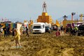 Burning Man revelers begin exodus after days as flooding left thousands stranded in Nevada desert