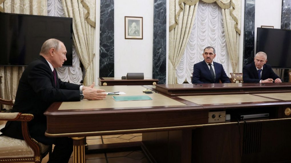 putin-troshev-1019x573.jpg