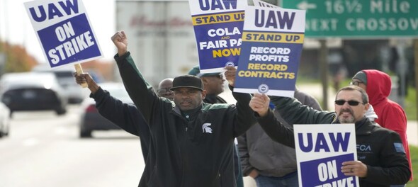General Motors reaches tentative deal with UAW to end strike