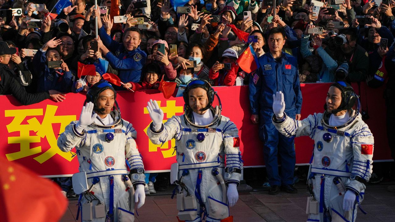 China Launches Youngest-ever Crew In Pursuit Of Moon Landing By 2030 ...