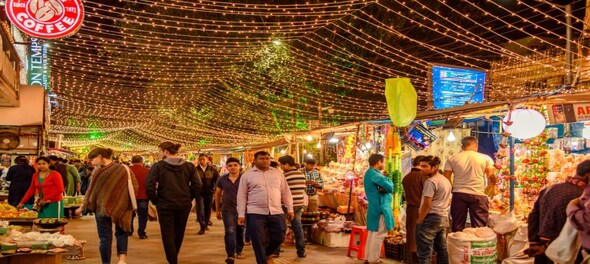 Traders at Khan Market and Chandni Chowk expect atleast 15% rise in sales during festive season