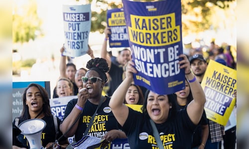 Kaiser Permanente workers launch largest ever US health care strike ...