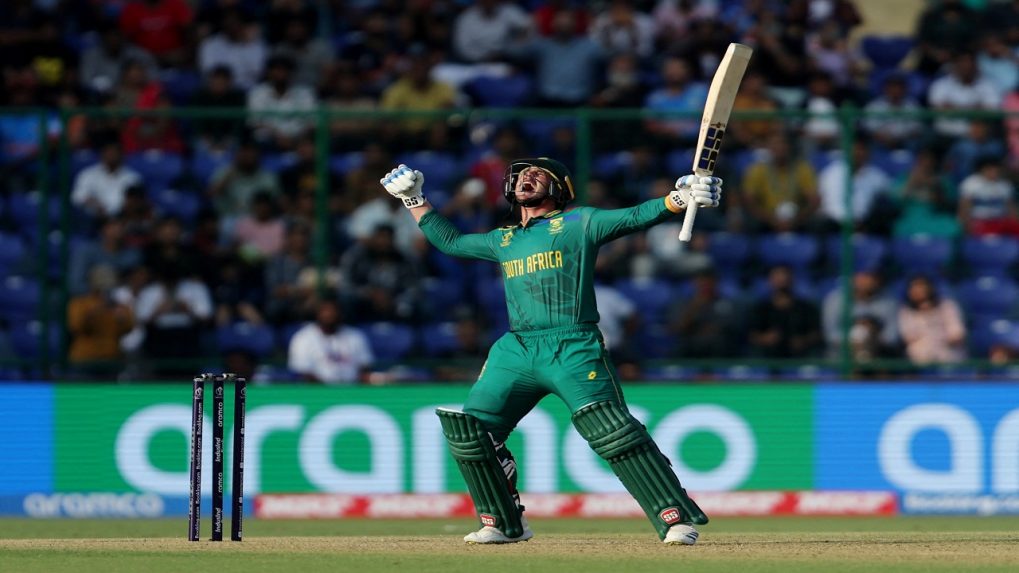 Quinton de Kock overcomes big stage fear with a ton to start his last ...