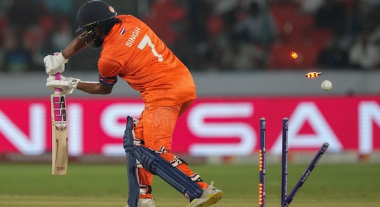 Chasing 322 To Win, The Netherlands Were Off To A Poor Start As Matt Henry Clean Bowled Dutch Opener Vikramjit Singh In The 6Th Over Of The Second Innings. Singh Could Make Only 12. Chasing 322 To Win, The Netherlands Were Off To A Poor Start As Matt Henry Clean Bowled Dutch Opener Vikramjit Singh In The 6Th Over Of The Second Innings. Singh Could Make Only 12.