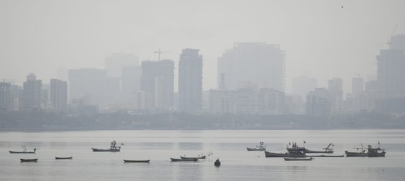Mumbai records ‘moderate’ air quality, hospitals see rise in patients with respiratory problems