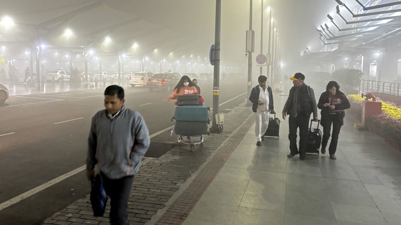 Dense Fog Engulfs Delhi-NCR: 14 Trains Delayed, Check Full List Here ...