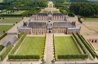 One of the most expensive homes, Chateau du Champs de Bataille can be rented now