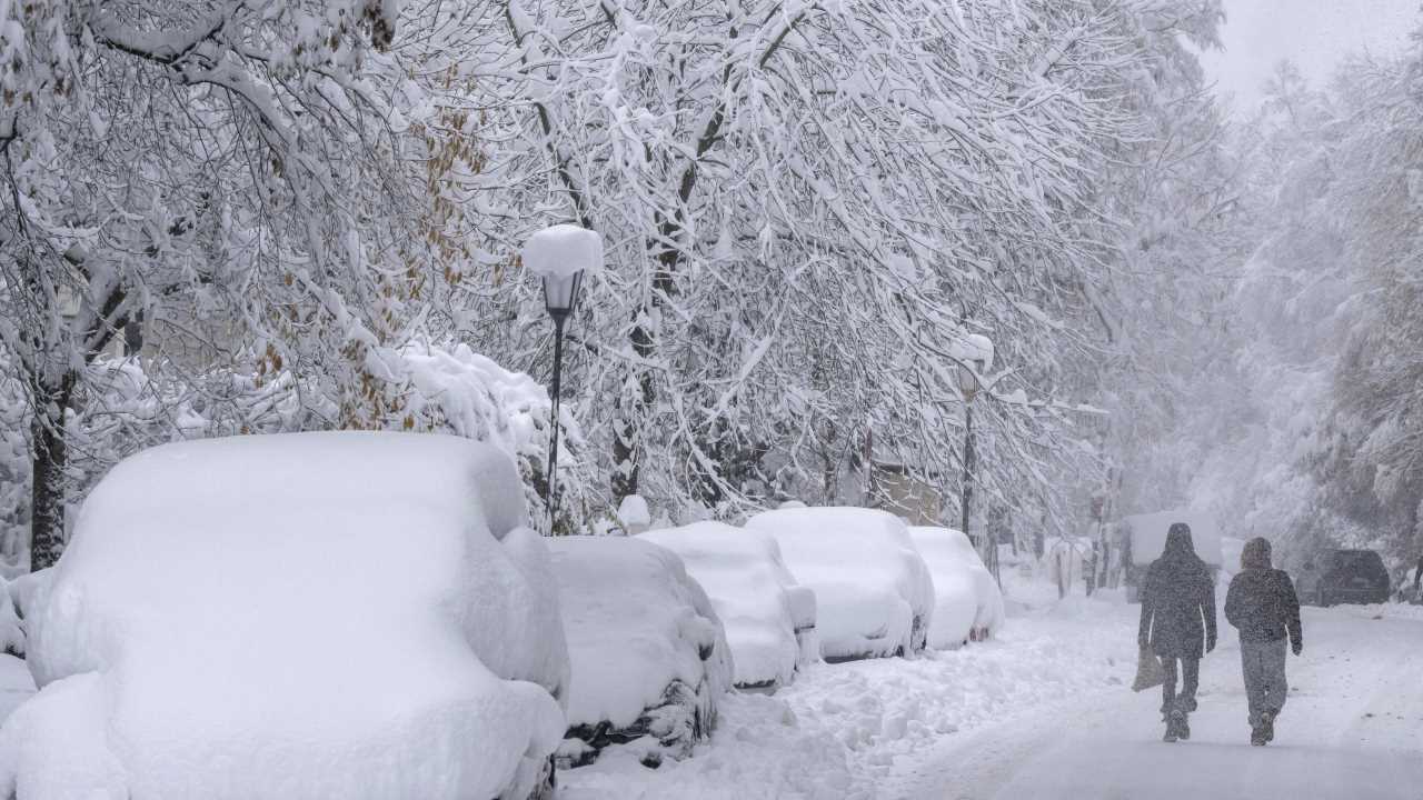 760 flights cancelled or delayed at Munich airport following severe