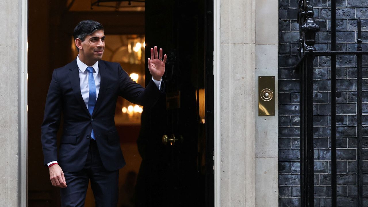 Rishi Sunak Suffers Defeat In Vote To Delay Rwanda Migration Treaty ...