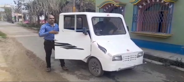 Shantipur's Toto driver transforms three-wheeler into a four-wheeler, delighting locals
