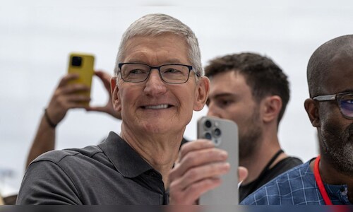 Tim Cook Confirms That Apple Will Announce Generative Ai Features This Year Cnbc Tv18 9446