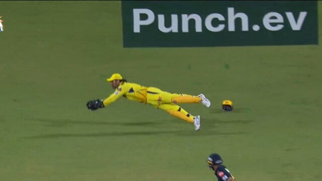 Watch: MS Dhoni defies age with diving catch against Gujarat Titans in ...