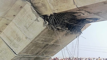Bihar: 1 dead, 9 injured as portion of under-construction bridge collapse  in Supaul - CNBC TV18