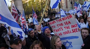 Columbia University drops deadline for pro-palestinian protest camp disbandment